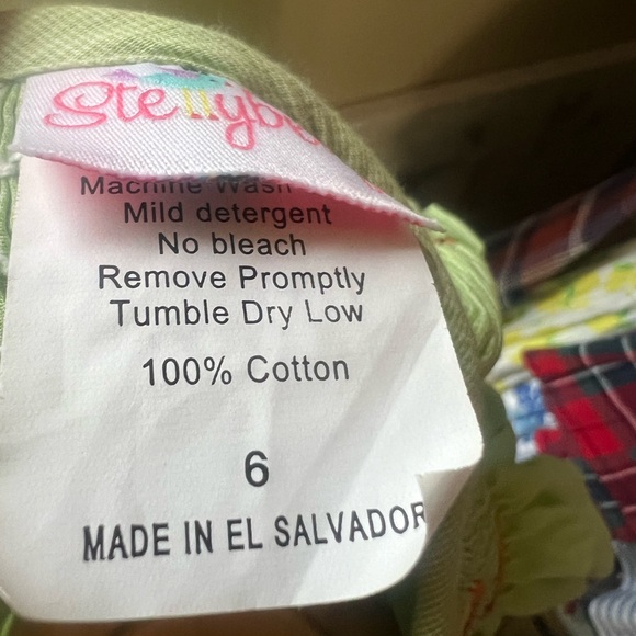 Charming Kids Dress with Floral Embroidery - Picture 2 of 3